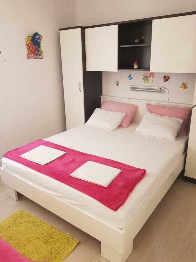 Apartment Mimosa Vir Zewnętrze zdjęcie